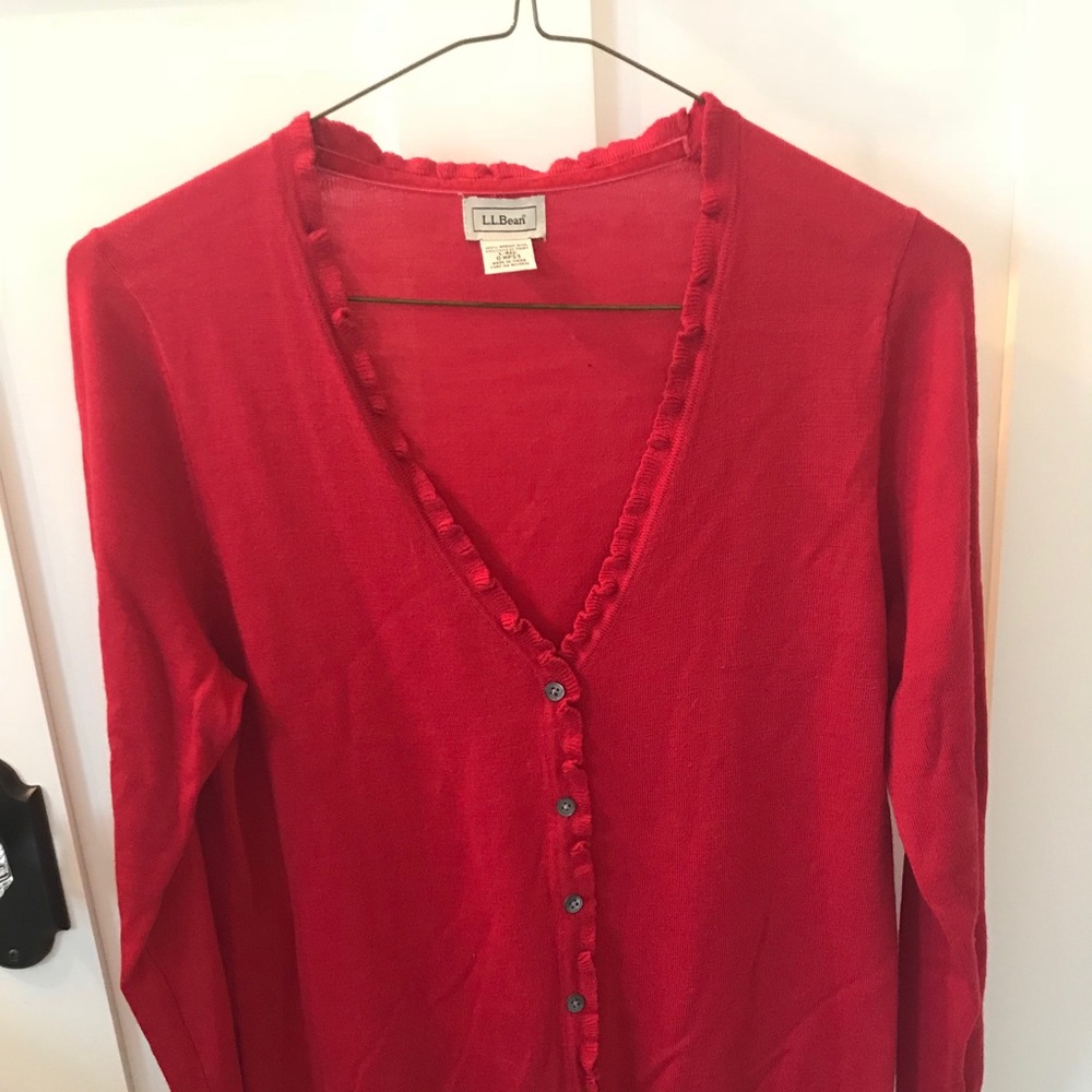 LL Bean 100% Merino Wool v-neck buttondowncardigan